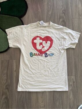 Beanie baby vintage t shirt size medium. See photos for flaws